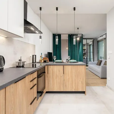 Rynek Podgorski By Renters Cracovia